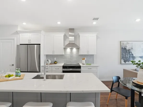 267 Old Colony #602, Boston, MA 02127