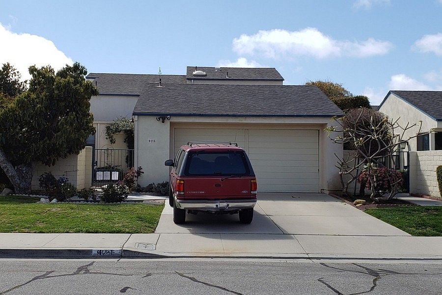 1st image of 925 Ruby Ave