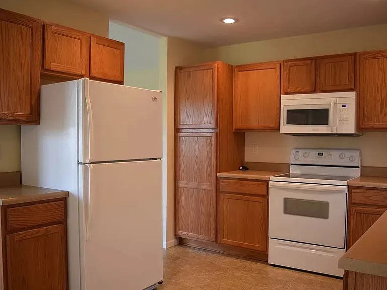 24353 Tanglewood Rd — Photo 9