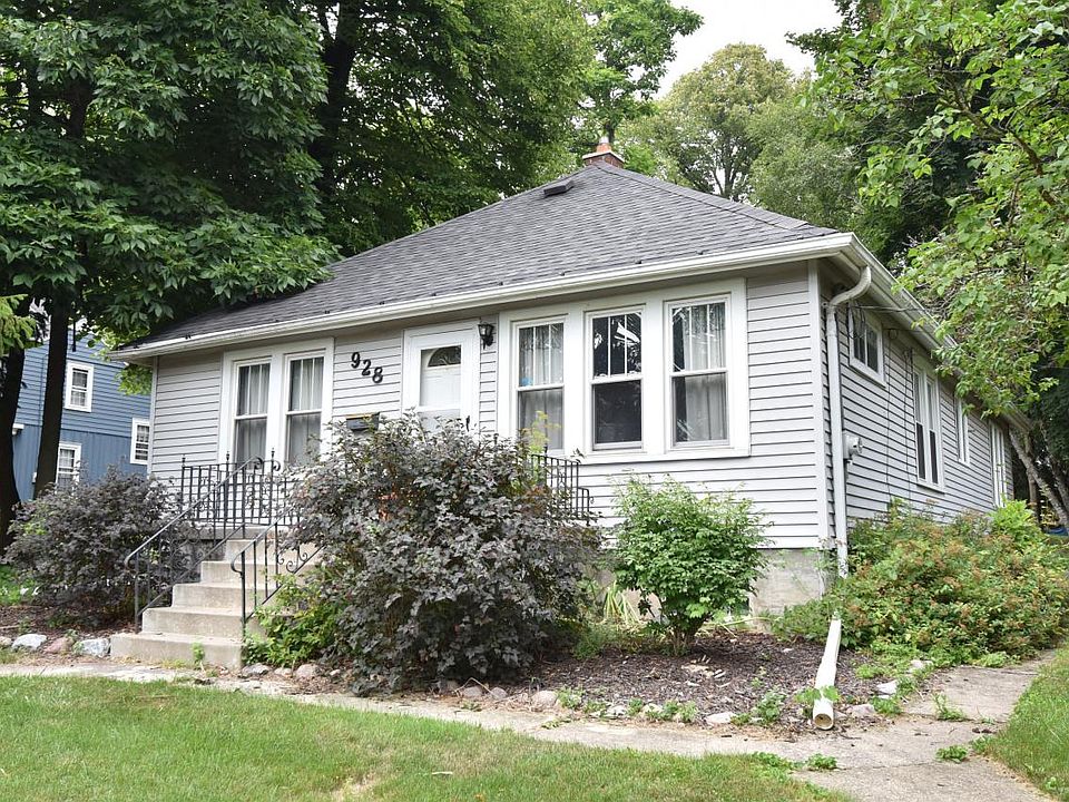 1st image of 928 West Melin STREET