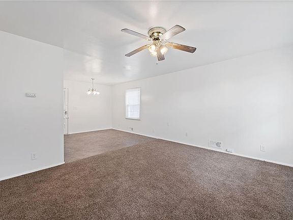 4th image of 3942 Lawn Ave