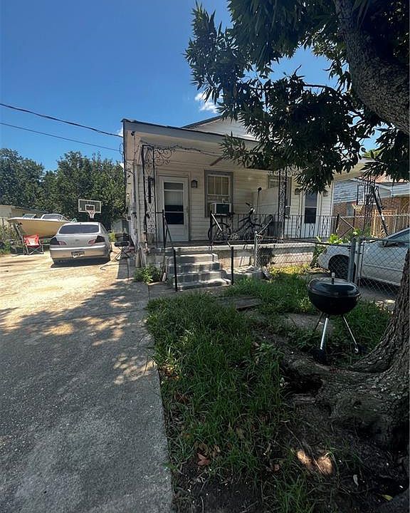 1st image of 7909-11 Mercier St