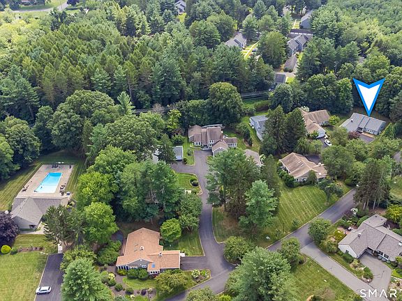 3rd image of 3 Racebrook Court