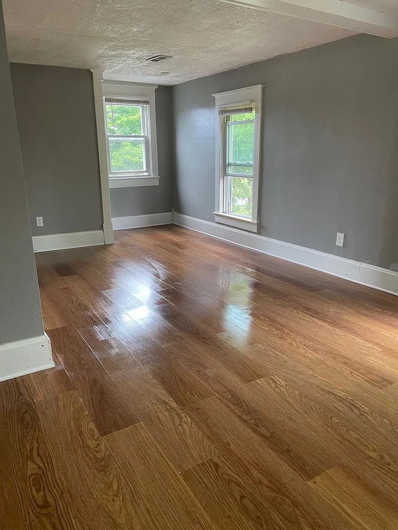 9040 E Parker Rd Laingsburg — Photo 3