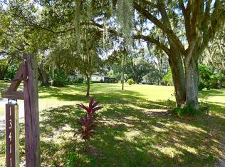 13411 McIntosh Rd, Thonotosassa, FL 33592