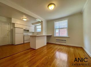 807 Westwood Dr #1, Saint Louis, MO 63105