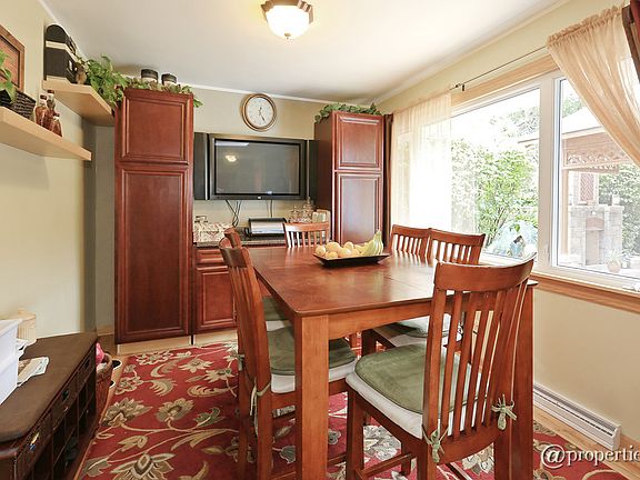 Breakfast Nook