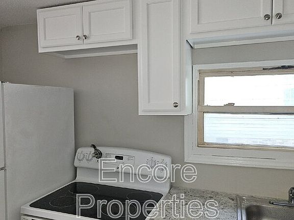 4th image of 808 Mobile St APT A