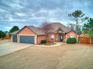 1422 Jane Cir, Piedmont, OK 73078
