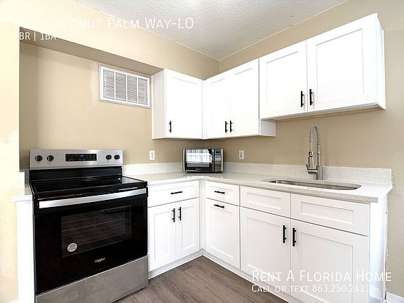 3rd image of 501 Coconut Palm Way