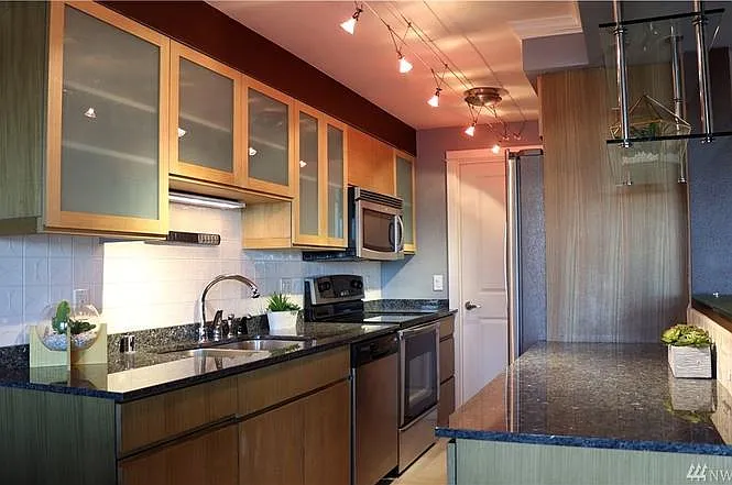 701 122nd Ave NE #205 — Photo 8