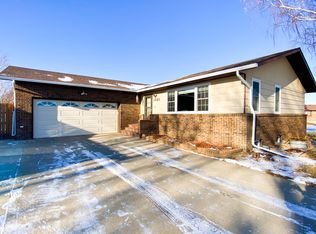 1821 14th Ave W, Williston, ND 58801