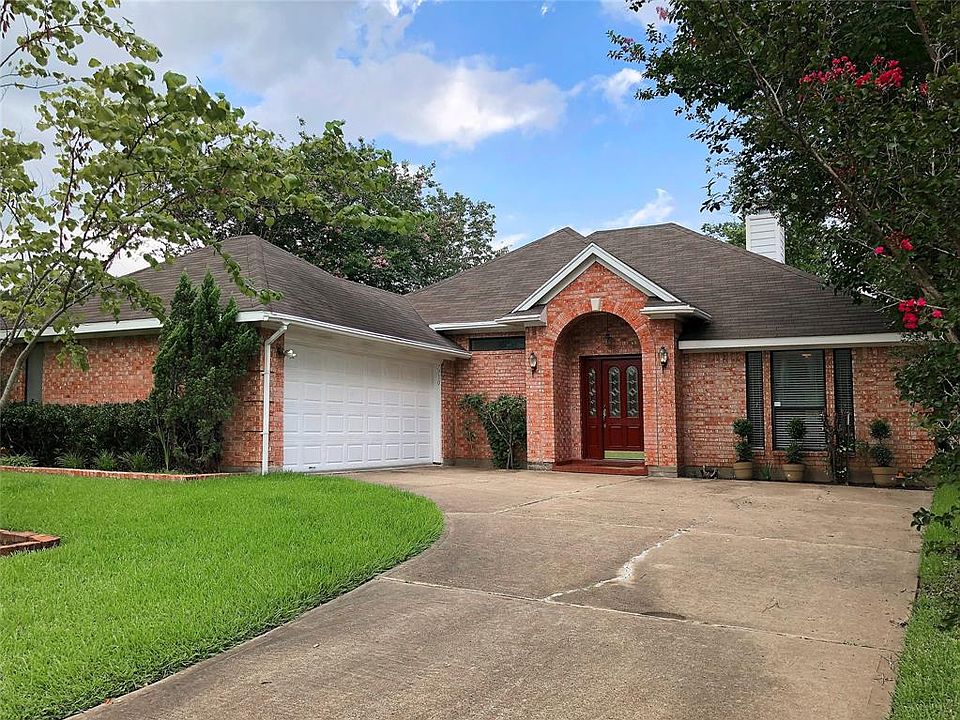 1st image of 7910 Fresno Dr