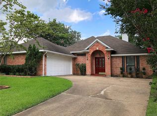 7910 Fresno Dr, Houston, TX 77083