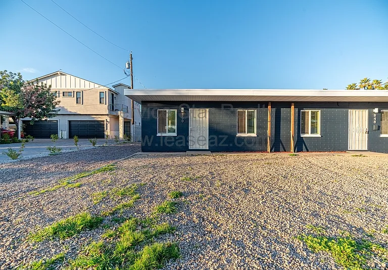 850 W Hazelwood St — Photo 4
