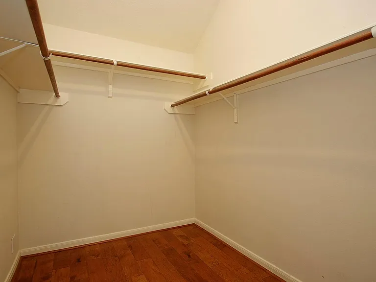 15938 Cottage Ivy Cir — Photo 23