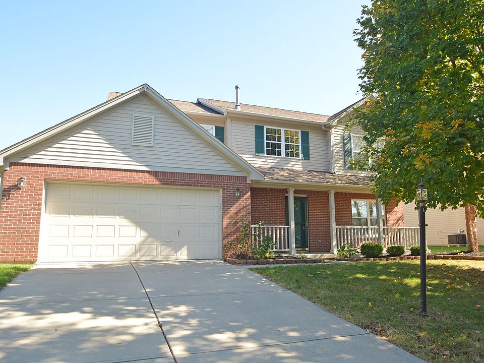 002_8323 Briarhill Way_10232015