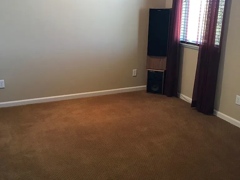 455 Manciano Way — Photo 9