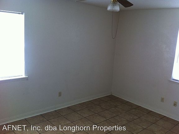 2nd image of 1801 Gaynor Dr