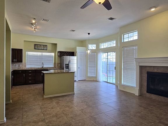2nd image of 2117 Alto Ave
