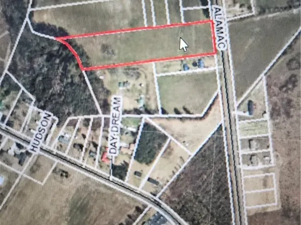 Alamac Rd, Lumberton, NC 28358