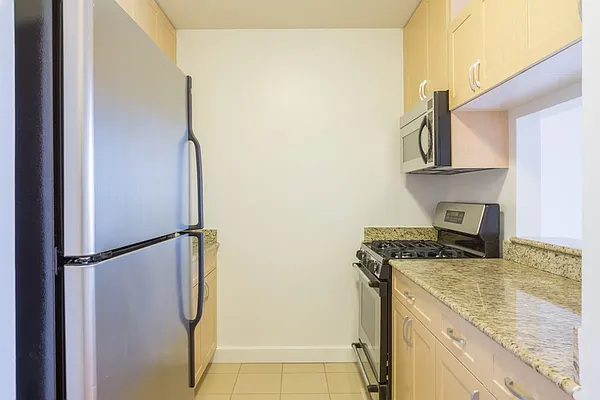 Rented by Stonehenge NYC LLC | media 1