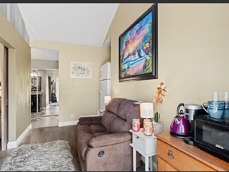 8101 E Woodsboro Ave — Photo 19