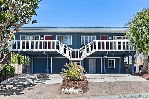 2321 Newcastle Ave Photo 1
