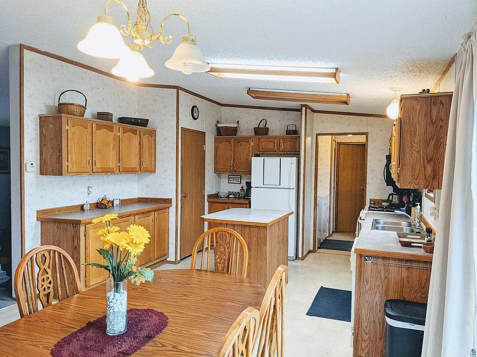 425 6th Ave W, Floodwood, MN 55736 Zillow