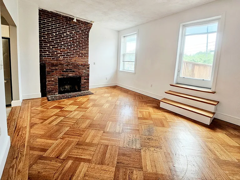 1714 Beacon St #11 — Photo 6