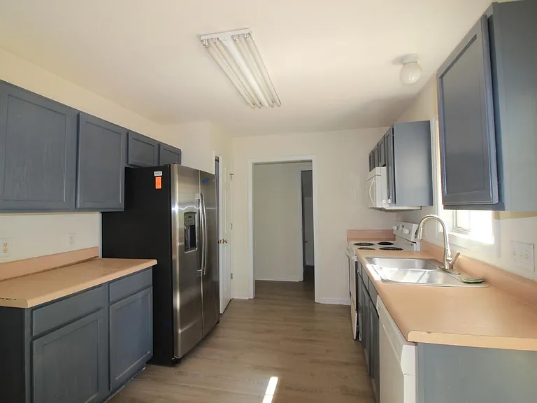 2820 Beehnon Way — Photo 6