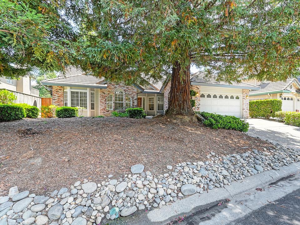 1st image of 3521 Emerson Dr
