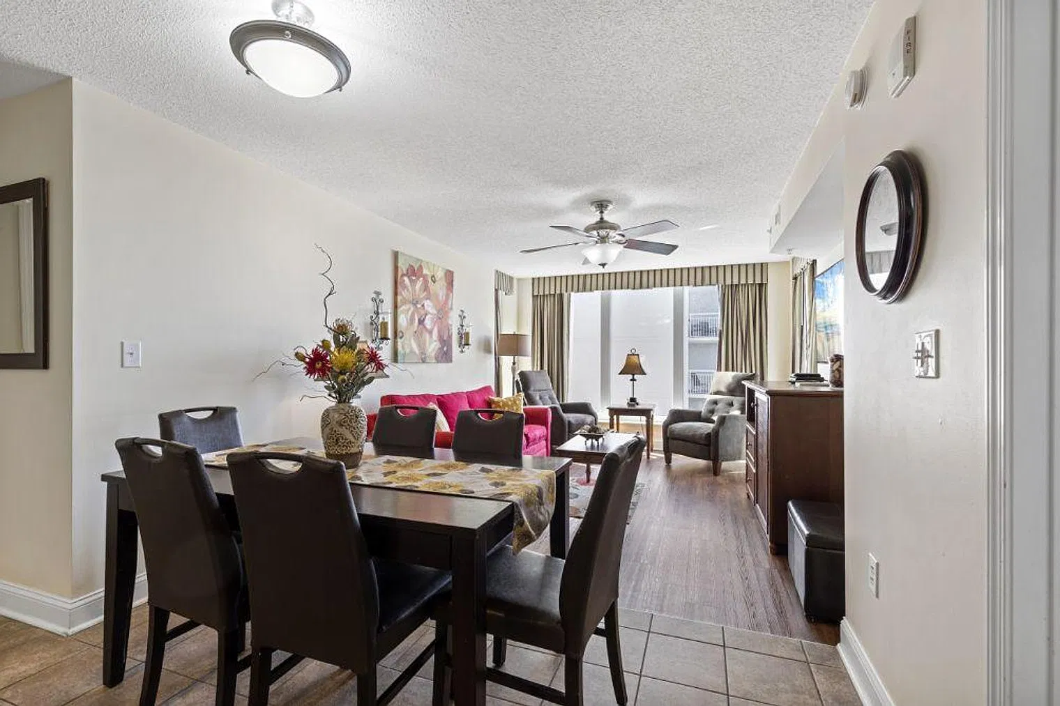 2 bed, 2.0 bath, 1097 sqft, $3,288 — Photo 4