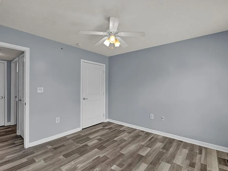 Rowan Place Apartments — Photo 55