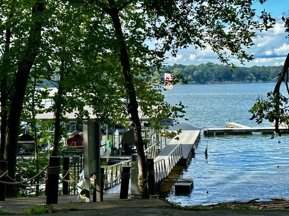 231 Green Harbor Rd APT 63, Old Hickory, TN 37138