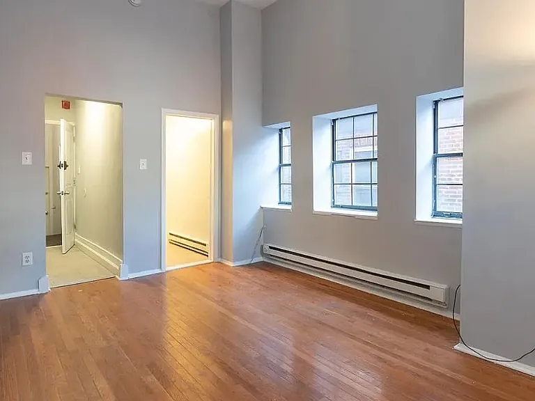 2015 Walnut St #204 — Photo 5