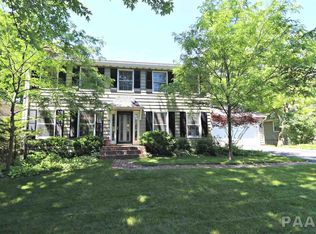 12111 N Old Hickory Grove Ln, Dunlap, IL 61525