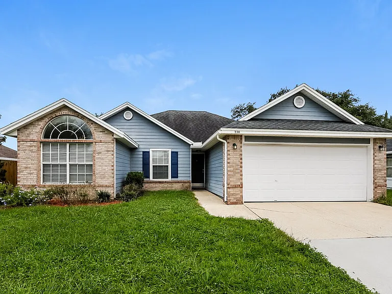 338 Wildberry Ct — Photo 1