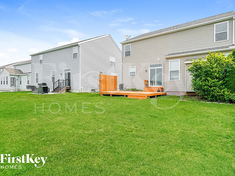 175 Poe Ave — Photo 18