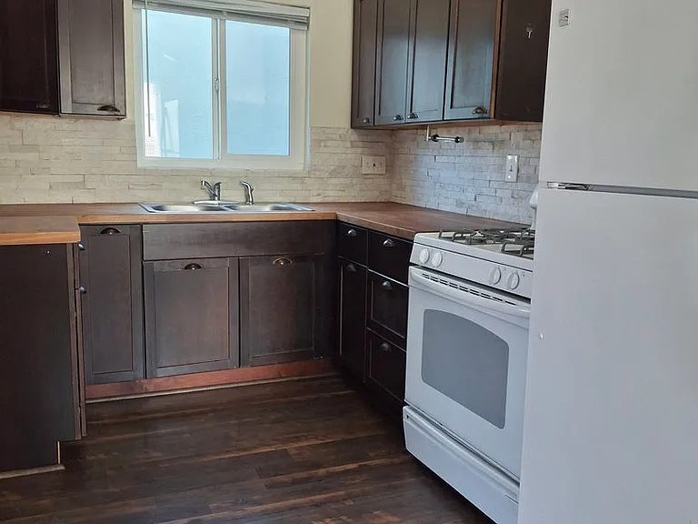 3231 Madison Ave — Photo 4