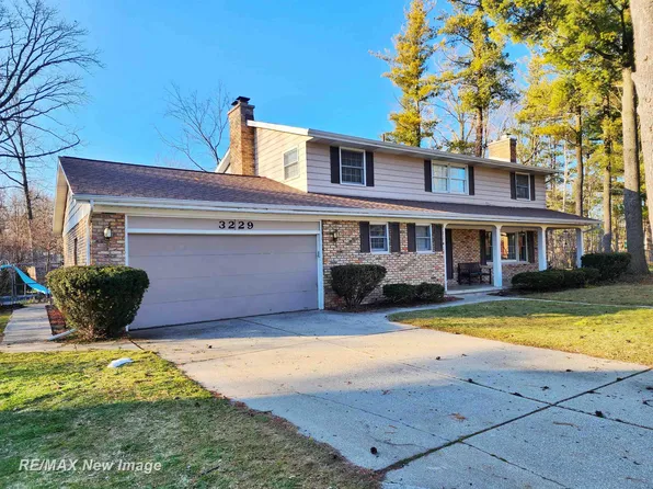 3229 Delevan Dr, Saginaw, MI 48603