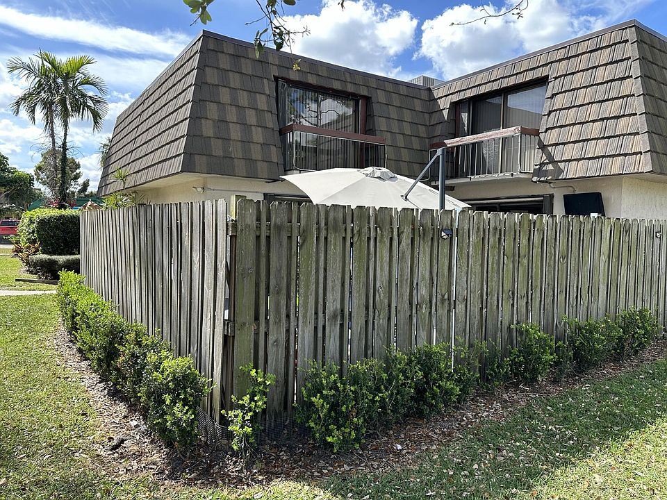 1st image of 4039 Palm Bay Circle #B