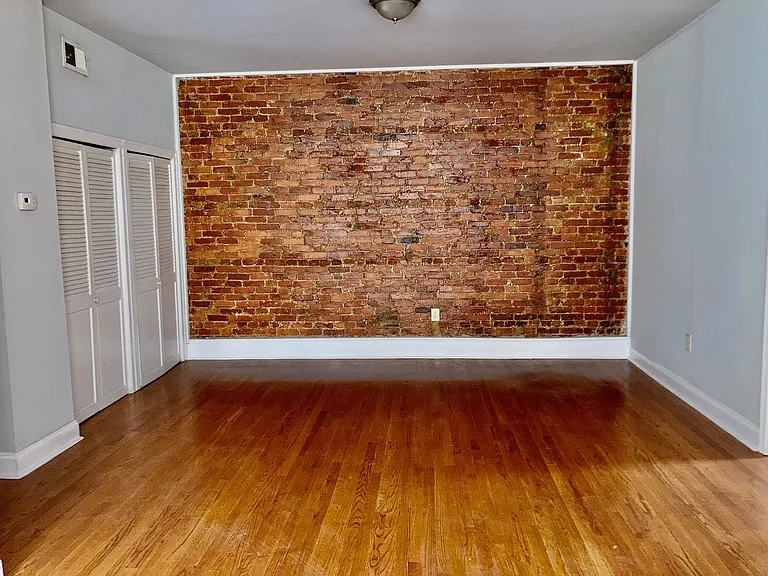 4813 Baltimore Ave — Photo 4