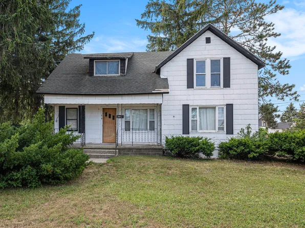 619 W Mitchell St, Gaylord, MI 49735