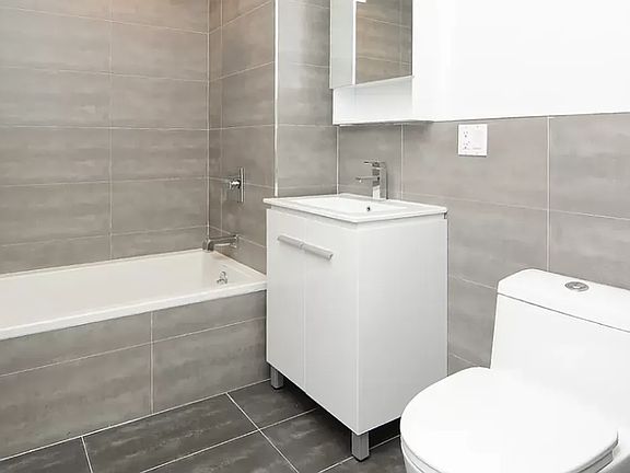 5th image of 912 Bergen St APT 6B