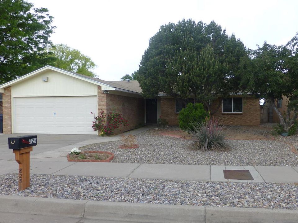 1st image of 825 Nakomis Dr NE