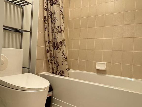 5th image of 936 Goring Cir Floor 2