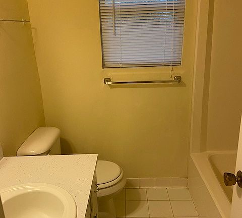 2nd image of 205 Kirk Ln APT 6