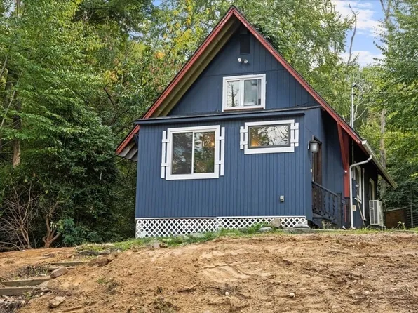 7 Sheila Dr, Holland, MA 01521