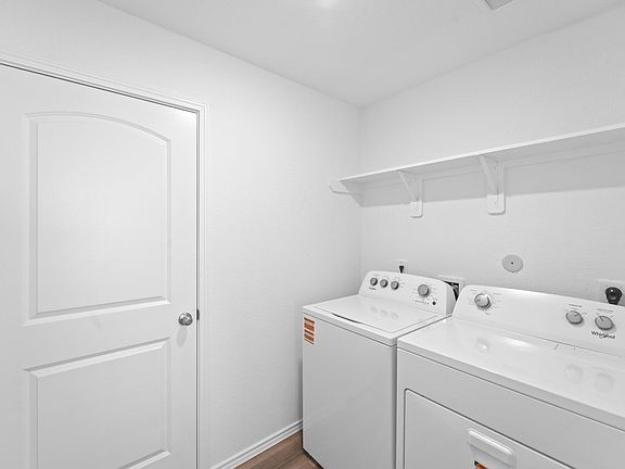 5th image of 1011 Vilana Ridge Ln